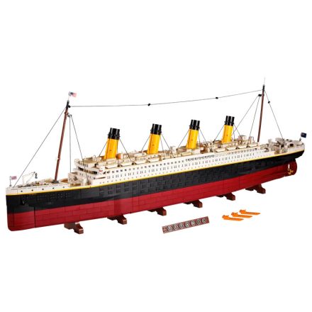 LEGO® Titanic