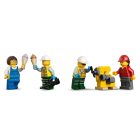 LEGO® Kikötői tehervonat daruval és teherautóval